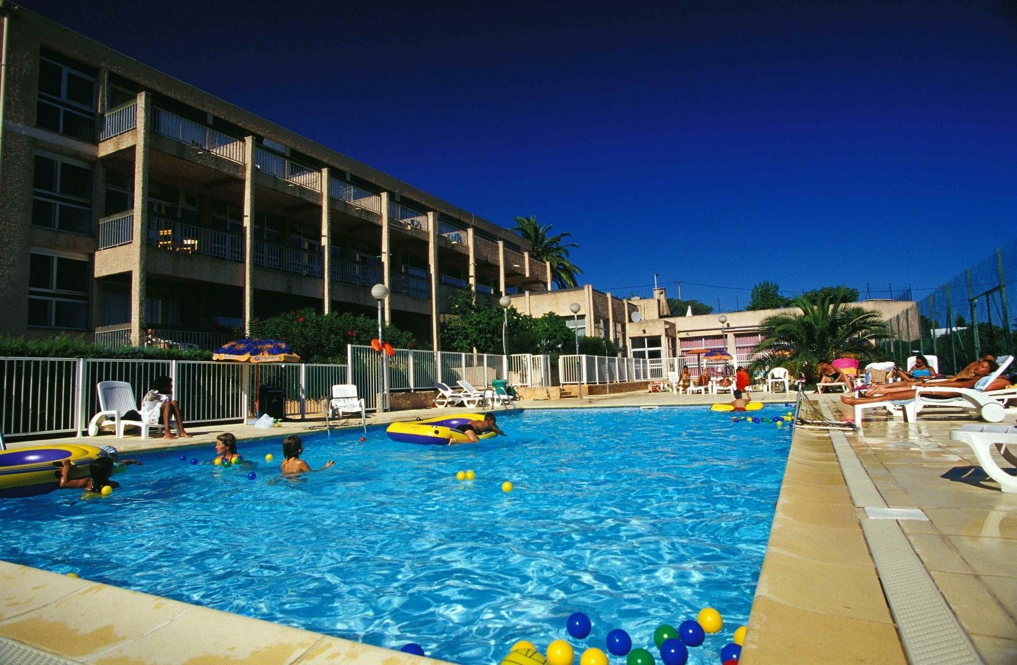 Ferienpark Village Le Kangourou By Popinns 2*